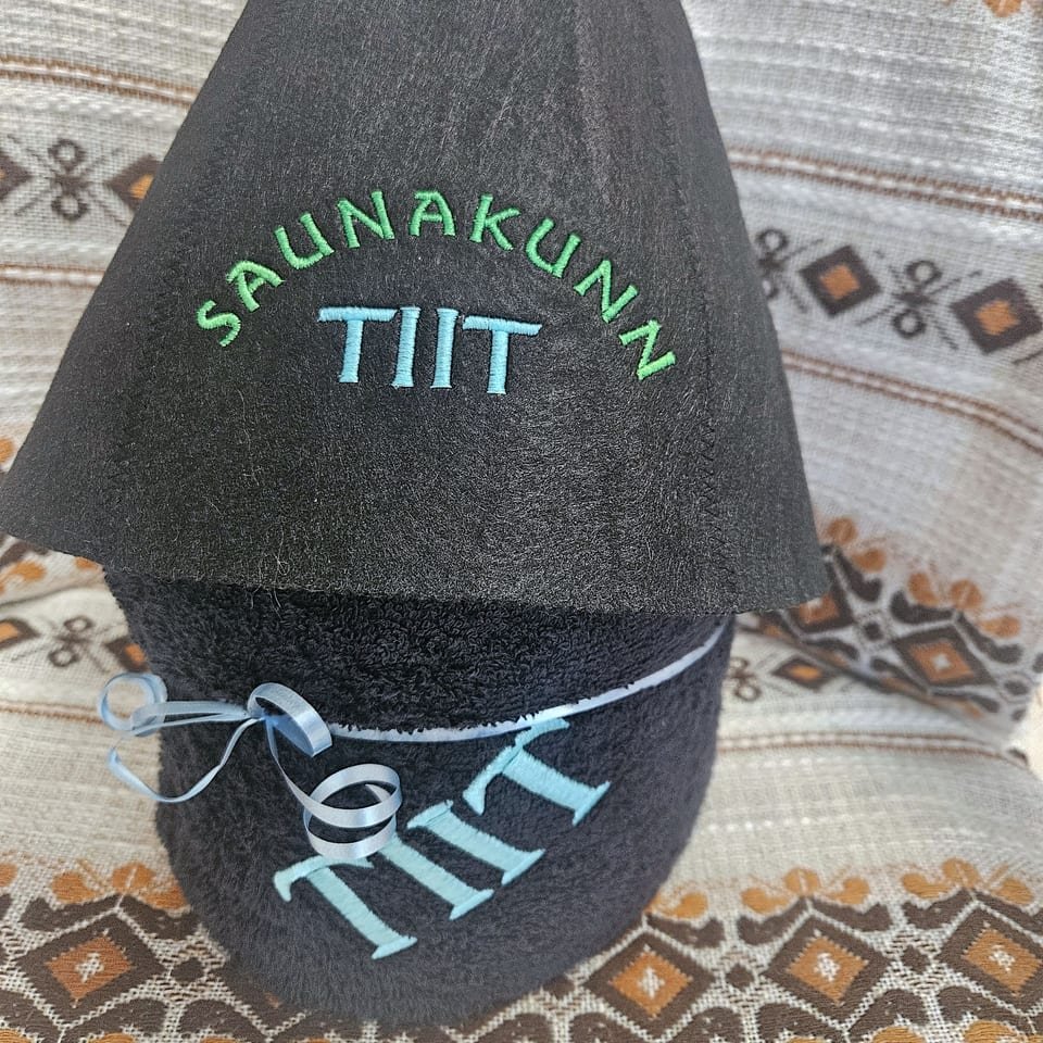Sauna set: hat and towel with a name